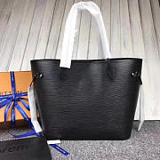 Louis vuitton supreme shoulder bag black m40882 3022 32*29*17cm - 5