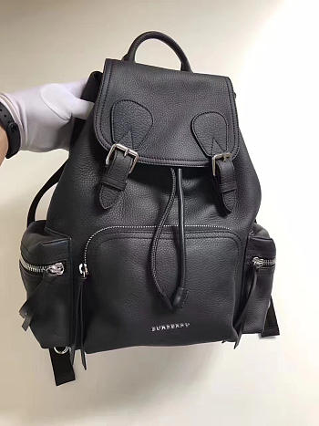 Burberry rucksack backpack 22.5*15*34cm