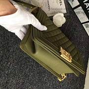 Chanel quilted caviar medium boy bag green  25 x 14.5 x 8 cm - 2