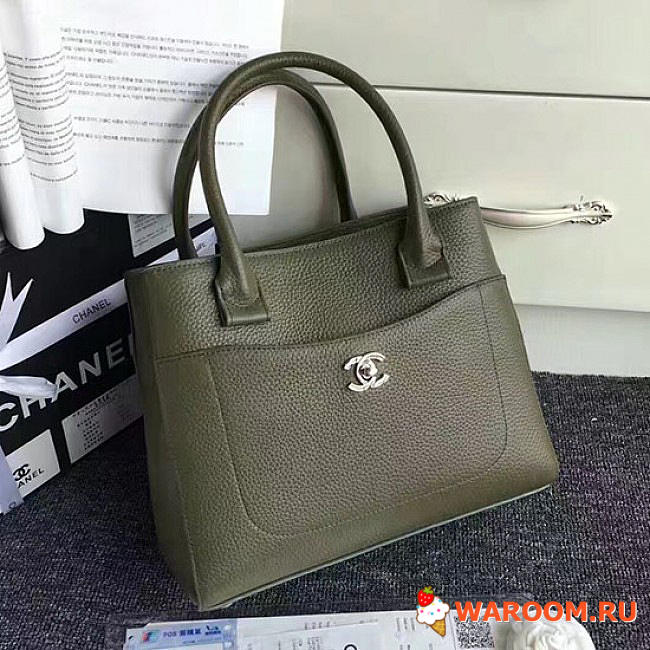 Chanel calfskin large shopping bag green   - 1