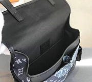 Louis vuitton  messenger pm  monogram canvas lion m54248 29cm x 19.5cm x 8cm  - 5