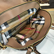 Burberry nude shoulder bag 36cm x 14.5cm x 26cm - 2