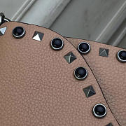 Valentino guitar rockstud rolling cross body bag 4673 20cm x 7cm x 17cm - 4