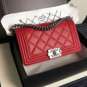 Chanel caviar quilted calfskin large boy bag red  - 2