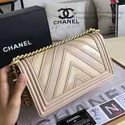 Chanel chevron quilted medium boy bag beige  - 6