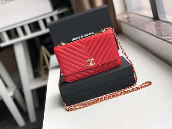 Chanel lamb skin v-type chain bag red 19x13.5x3.5cm