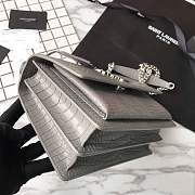 Ysl sunset chain wallet in crocodile embossed shiny leather 4858 17cm x 13cm x 7cm - 4