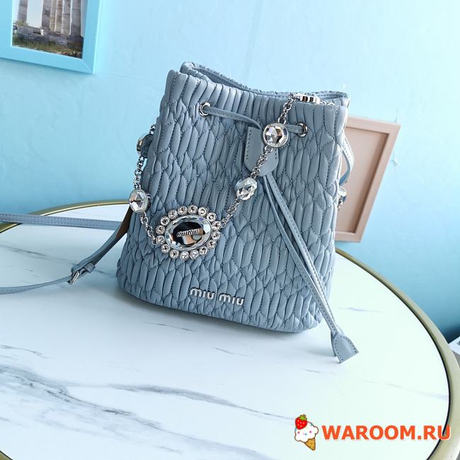 MIUMIU CRYSTAL CLOQUÉ NAPPA LEATHER BUCKET BAG Navy 5BE050 20 x 12 x 21 cm - 1