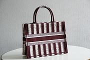 DIOR LARGE BOOK TOTE Burgundy D-Stripes Embroidery M1286 41.5 x 34.5 x 16 cm - 3