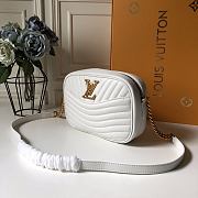 LOUIS VUITTON NEW WAVE CAMERA BAG White M58677 21.5 x 15.5 x 6.0 cm - 2