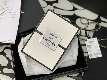 CHANEL No.5 Box Evening Bag Lambskin & Gold-Tone Metal White & Black AS2473 18 × 13 × 5 cm
