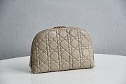 DIOR CARO BEAUTY POUCH Beige Cannage Lambskin 330 23 x 15.5 x 7.5 cm - 5