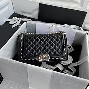 CHANEL Small Chevron Boy Bag Silver A67085 12 x 20 x 8.5 cm - 3