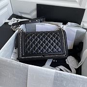 CHANEL Small Chevron Boy Bag Silver A67085 12 x 20 x 8.5 cm - 4