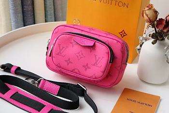 LOUIS VUITTON OUTDOOR POUCH K45 Fuchsia M30781 15 x 9 x 7 cm