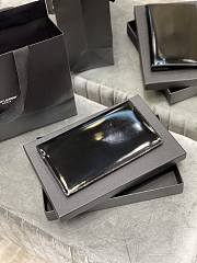 YSL UPTOWN POUCH IN SHINY EMBOSSED LEATHER Black 565739 27 × 16 × 2 cm - 4
