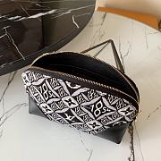 LOUIS VUITTON SINCE 1854 POCHETTE COSMETIQUE Grey M80076 19 x 12 x 6 cm - 5