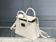 DIOR MEDIUM ST HONORÉ TOTE White Grained Calfskin M9321 25 x 19 x 12 cm - 5