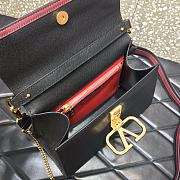 VALENTINO SMALL VSLING GRAINY CALFSKIN HANDBAG Black ZW2B0F 25.5 x 12 x 19 cm - 5