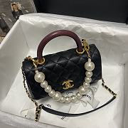 CHANEL FLAP BAG WITH BLACK TOP HANDLE Grained Calfskin Gold Metal Black And Burgundy A92990 23 cm - 5