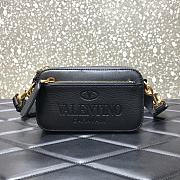 VALENTINO SMALL GARAVANI IDENTITY BELT BAG IN LEATHER Black VY0B0954QPT 19 x 4 x 10 cm - 1