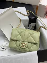 CHANEL SMALL Calfskin Bubbly Flap Bag Green AS2232 19 x 14.5 x 8.5 cm - 1