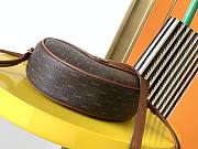 YSL LE MONOGRAMME CŒUR BAG IN CANVAS AND SMOOTH LEATHER Chestnut 6752602 20 x 17 x 6 cm - 5