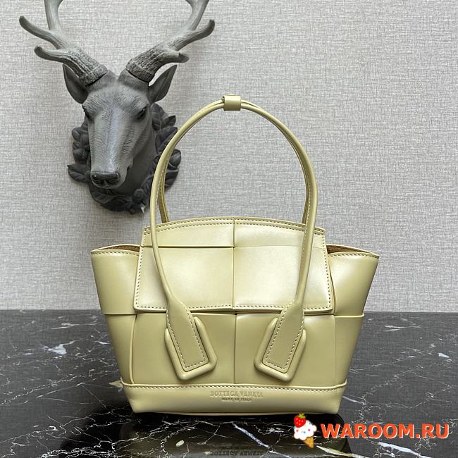BOTTEGA VENETA SMALL ARCO Sunshine Yellow 600606 29 x 8 x 17 cm - 1