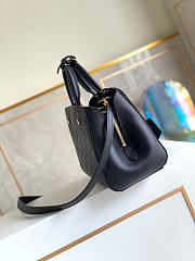 LOUIS VUITTON MONTAIGNE BB Monogram Empreinte Leather Black M41053 29 x 20 x 13 cm - 4