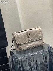YSL NIKI MEDIUM CRINKLED VINTAGE LEATHER Creme 4988940 28 x 20 x 8 cm - 4