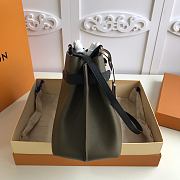 LOUIS VUITTON LOCKME DAY Grained Calfskin Leather Dark Green M53730 31 x 24 x 16 cm - 4