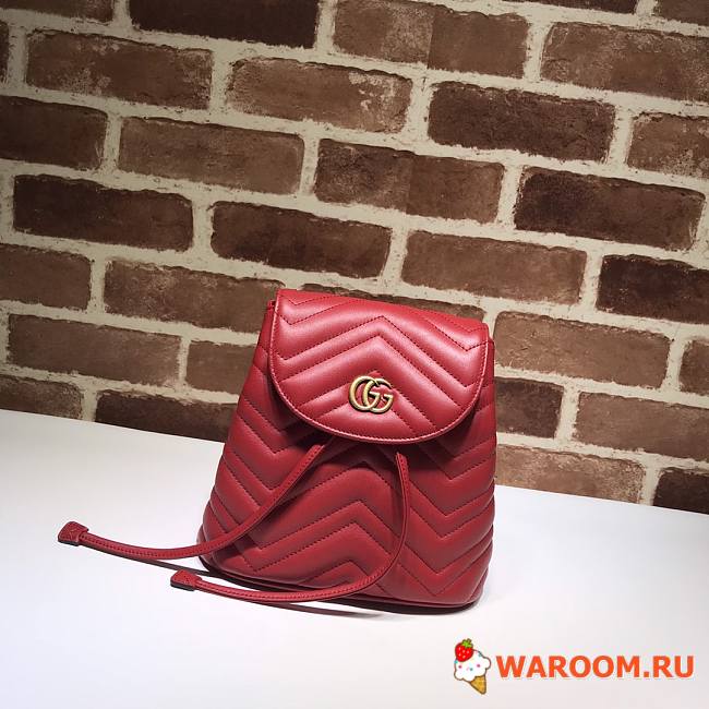 GUCCI GG Marmont Matelassé Backpack Red 528129 19 x 18.5 x 10 cm - 1