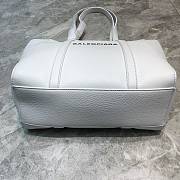 BALENCIAGA WOMEN'S EVERYDAY XS TOTE BAG In White 551810 24.5 x 12 x 28 cm  - 4