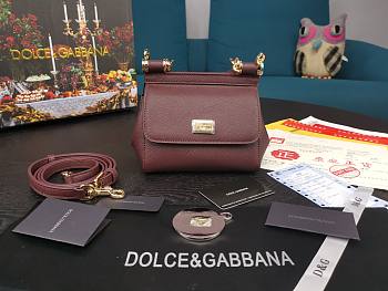DOLCE&GABBANA MINI Dauphine Leather Sicily Bag Purple BB4825A1001 16 x 10 x 5 cm