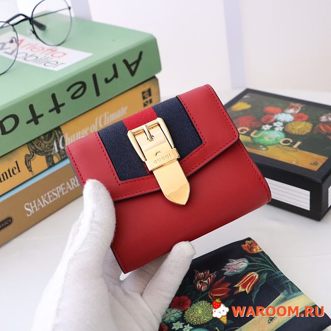 GUCCI Sylvie Tri-fold Conpact Wallet Red 476081 11 x 9.5 x 3 cm - 1