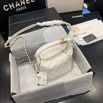 CHANEL SMALL Lambskin Hobo Bag White AS1745 15 x 15 x 12 cm