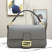 FENDI MEDIUM 1997 BAGUETTE Leather Grey 26 x 14 x 4 cm  - 1