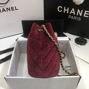 CHANEL Strass Drawstring Bucket Bag Velvet Burgundy AS1894 19 x 13 x 13 cm - 6