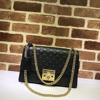 GUCCI MEDIUM Padlock Gucci Signature Shoulder Bag Leather Black 409486 30 x 19 x 10 cm