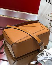 LOEWE SMALL Puzzle Bag Cassic Calfskin Leather Tan 322.30.S21 24 x 14 x 11 cm - 4