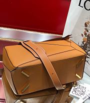 LOEWE MEDIUM Puzzle Bag Soft Grained Calfskin Gold Metal Tan 32212KBS20 29 x 18 x 12 cm - 4