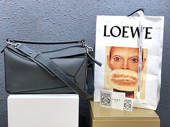 LOEWE LARGE Puzzle Edge Bag Grained Calfskin Anthracite Grey B510140X01 35 × 17 × 24 cm