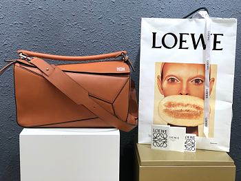 LOEWE LARGE Puzzle Edge Bag Classic Calfskin Tan B510140X01 35 × 17 × 24 cm