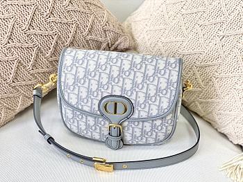 DIOR MEDIUM BOBBY BAG Box Dior Oblique Jacquard Gray M9319 22 x 17 x 6 cm