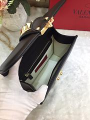 VALENTINO SMALL Garavani Pre-Owned 2010s Rockstud Shoulder Bag Leather Black 21 × 8 × 15 cm - 6
