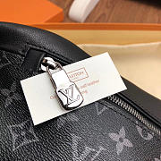 LOUIS VUITTON DISCOVERY BUMBAG Monogram Eclipse Canvas M44336 47  cm - 2
