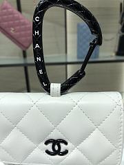 CHANEL CARD HOLDER WITH JEWEL HOOK Lambskin Black Metal White AP2397 11 cm - 6
