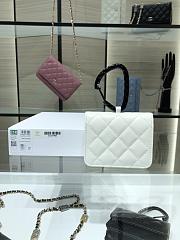 CHANEL CARD HOLDER WITH JEWEL HOOK Lambskin Black Metal White AP2397 11 cm - 4