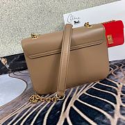 CELINE Pre-Owned 2020s C Charm Shoulder Bag Taupe 370348 21.5 x 15 x 7 cm - 3