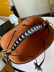 Louis Vuitton Crafty NeoNoe MM Orange M56888 26 cm - 4